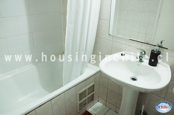 PF-HL: Baño con media tina