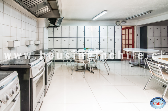RE-AM: Acceso a cocina y comedor