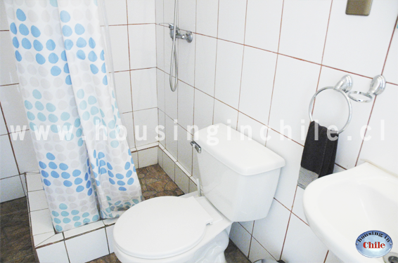 RE-CC: Baño privado de habitacion single numero 4 