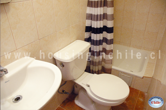 RE-PV: Baño compartido 2 ubicado en segundo piso