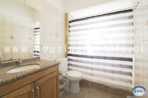 RE-RY: Baño compartido numero 3 ubicado en segundo piso