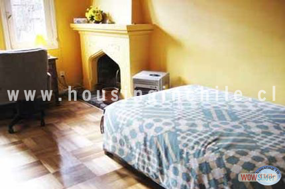 RE-PV: Single room 2 (with shared bathroom)